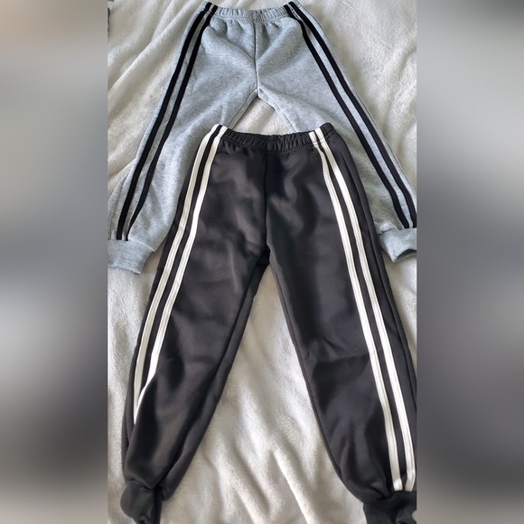 SHEIN Other - Kids' Black and Gray Striped Winter Bottoms